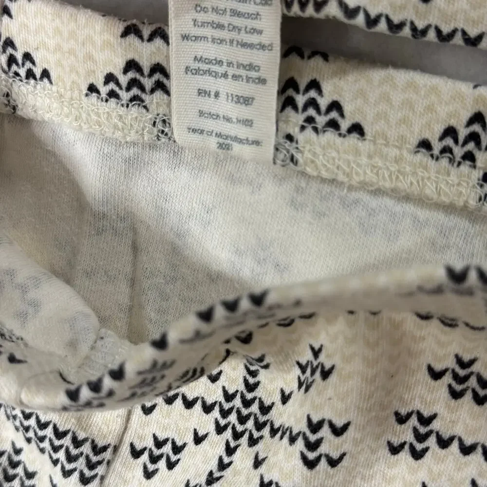 Kate Quinn Long Sleeve PJ Set Black Nordic Snowflakes Size 2T Organic Cotton